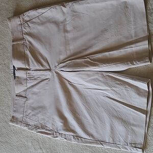 Ann Taylor Size 6 Khaki Bermuda Shorts